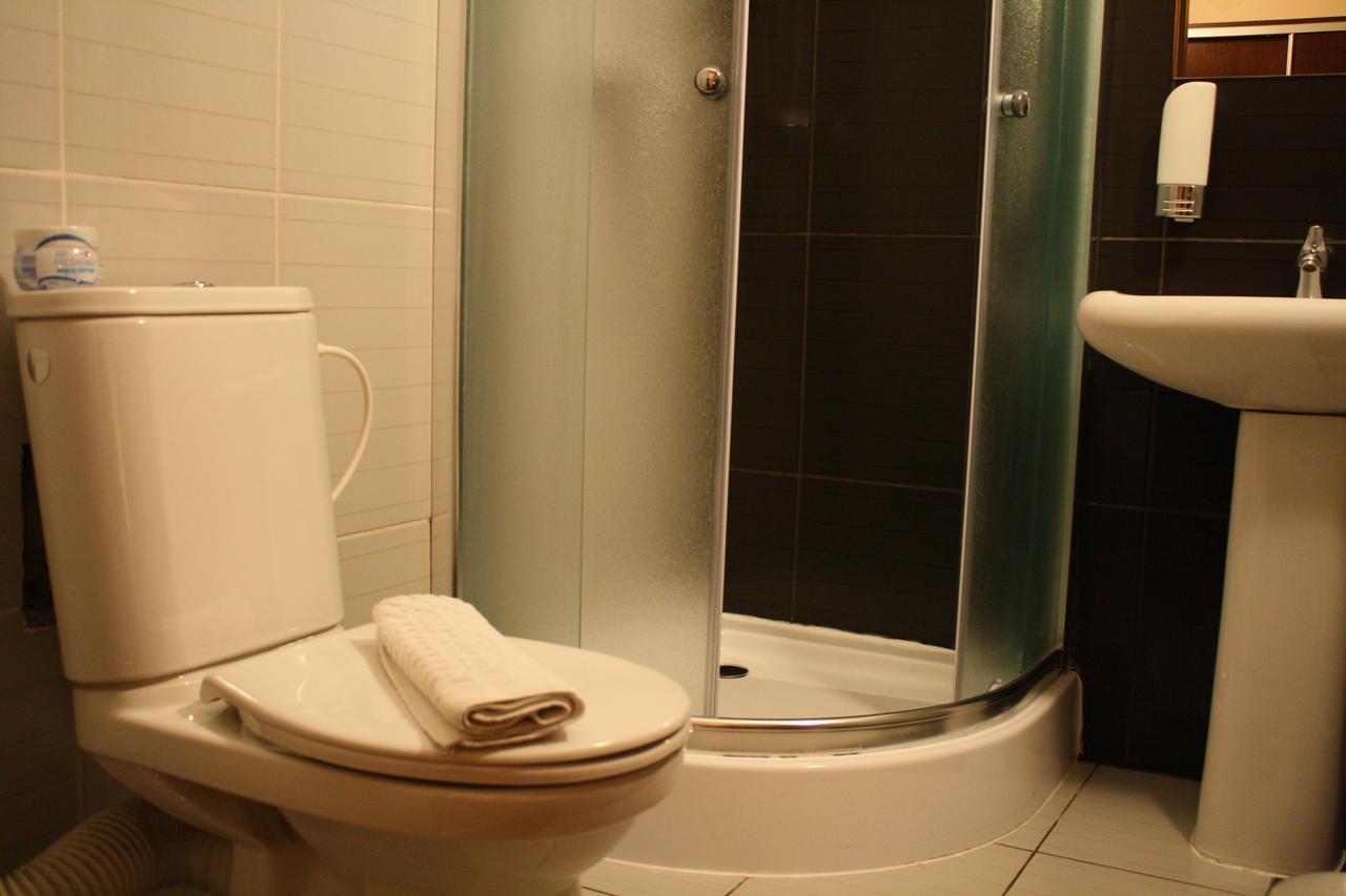 Garni Hotel Cosmopolitan سينيتش المظهر الخارجي الصورة